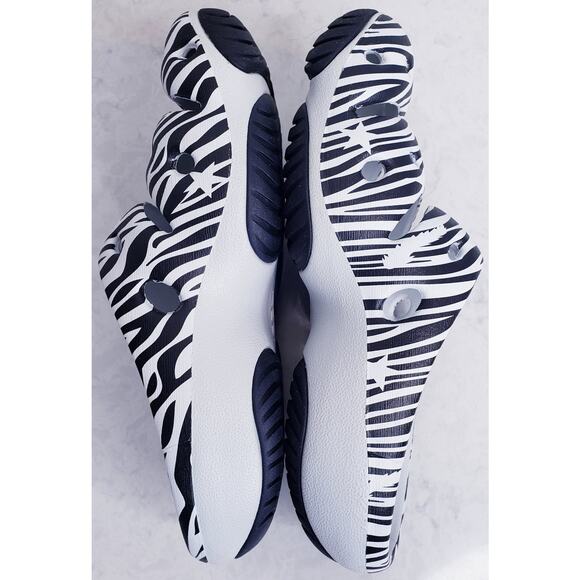 KEEN x ATMOS Yogui Art Sandals Zebra Star Print Women's Size US 10/ *Fits 9.5 - Picture 8 of 11